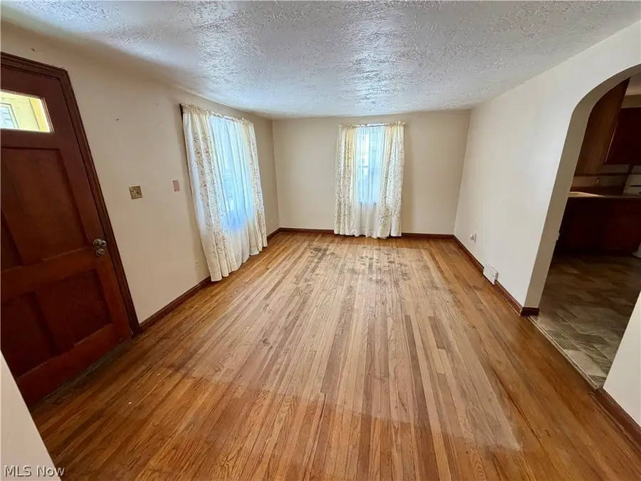 103 S Belle Vista Avenue, Youngstown, OH 44509 - #3