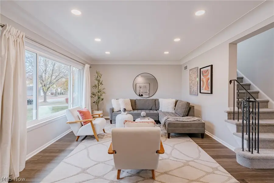 4532 Greenwold Road, Cleveland, OH 44121 - #3