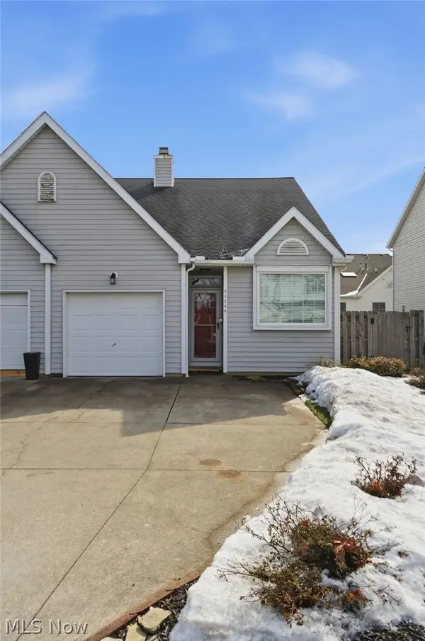 23265 Wainwright Terrace, Olmsted Falls, OH 44138