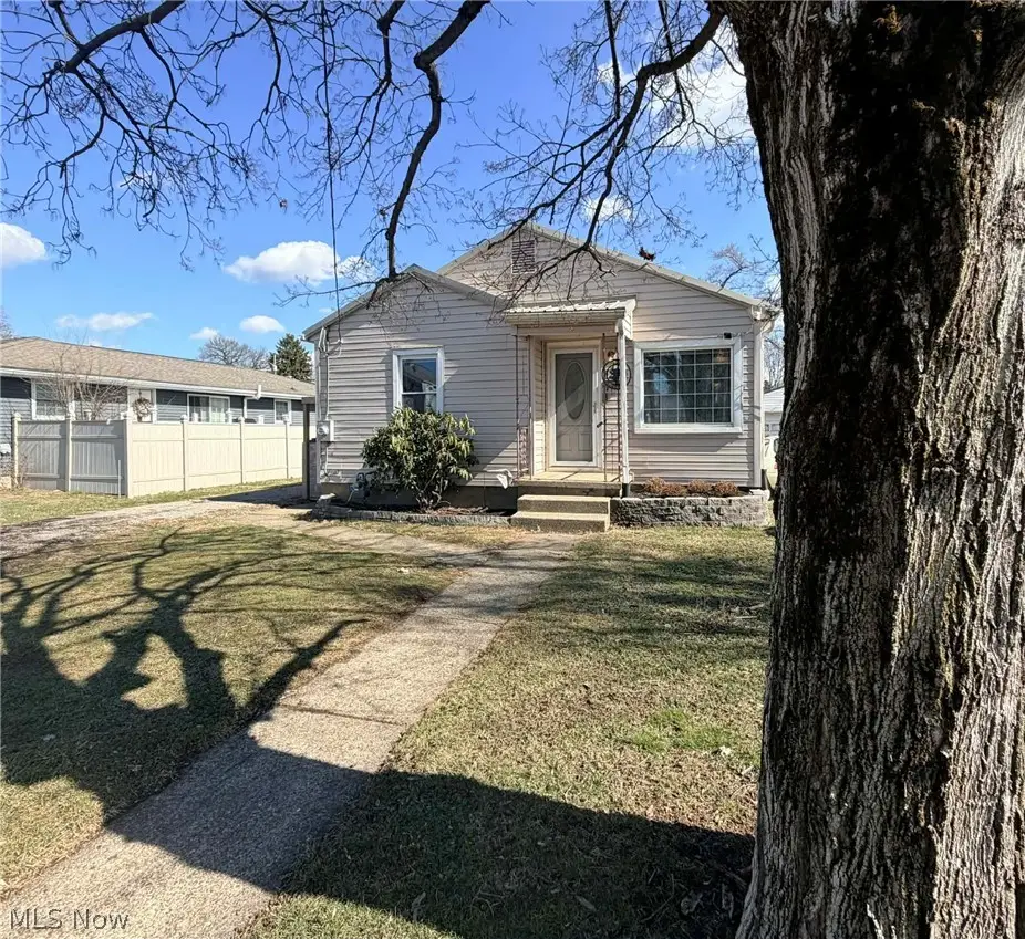 1512 Pine Street, Zanesville, OH 43701 - #1