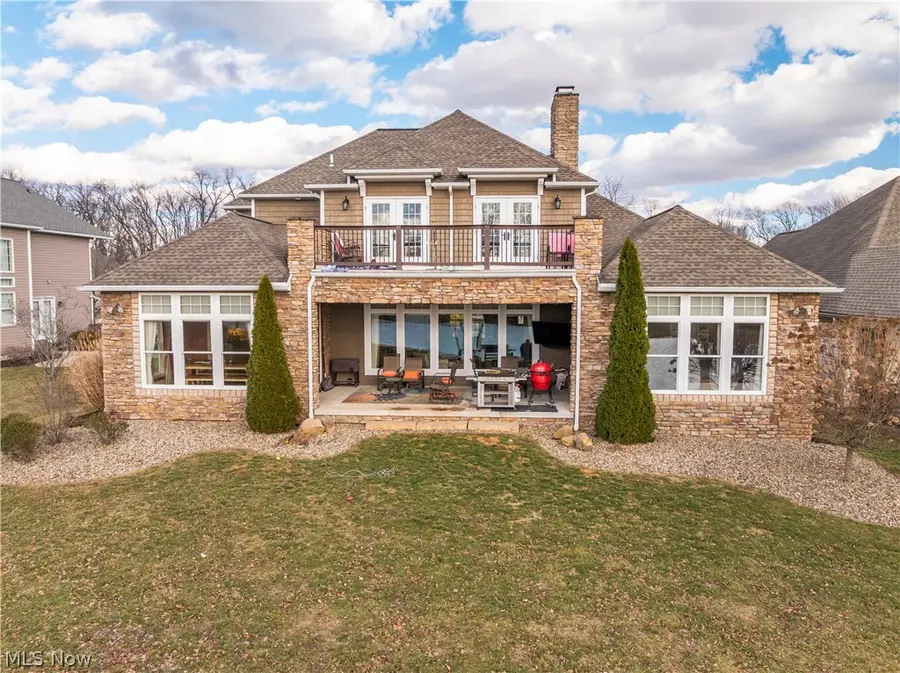 1124 Laurel Green Ne Drive, North Canton, OH 44720 - #2