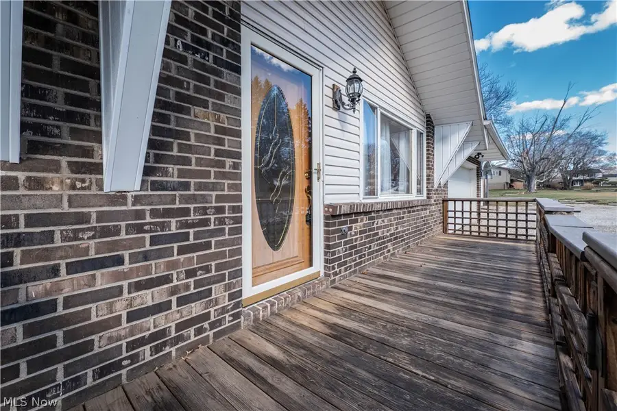 8690 Elmfield Nw Street, Canal Fulton, OH 44614 - #3