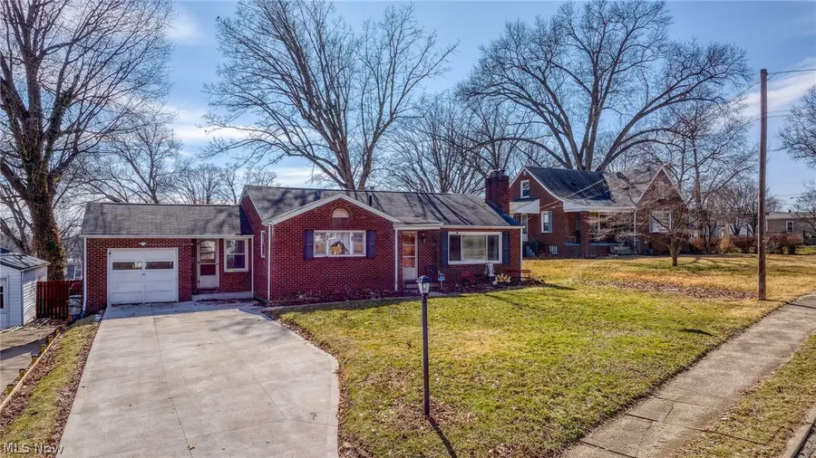 1410 Colonial Ne Boulevard, Canton, OH 44714 - #3