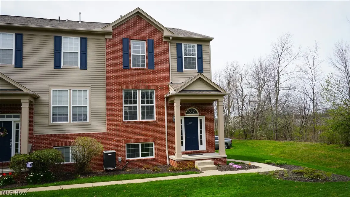 239 Woodhaven Drive, Copley, OH 44321 - #1
