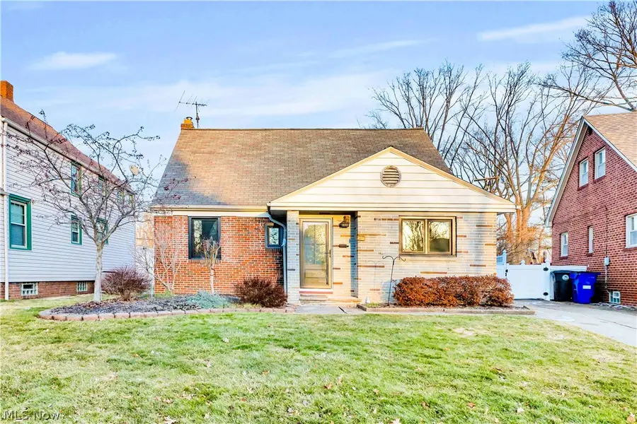 3337 W 162nd Street, Cleveland, OH 44111 - #2