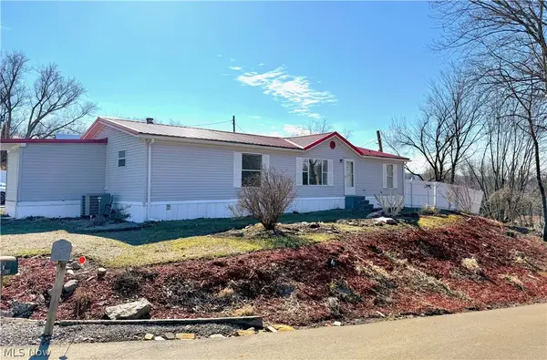 14 Hector Avenue, Chester, WV 26034