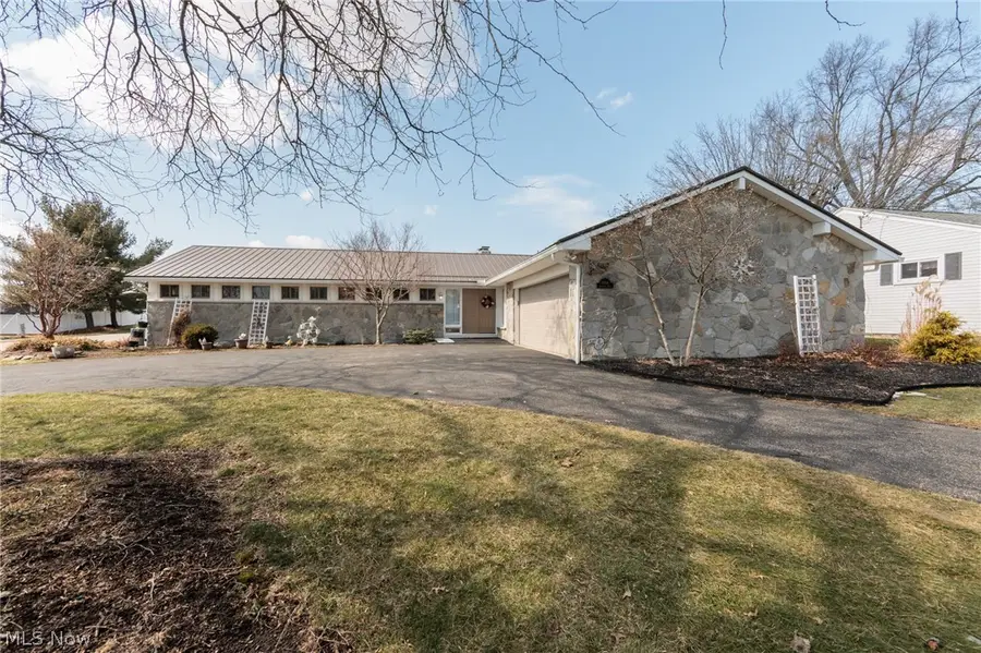 1066 Burkwood Road, Mansfield, OH 44907 - #2