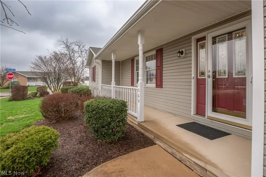 1060 Roosevelt Ne Street, Massillon, OH 44646 - #2