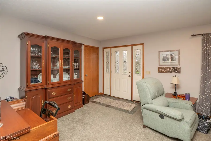 1060 Roosevelt Ne Street, Massillon, OH 44646 - #3