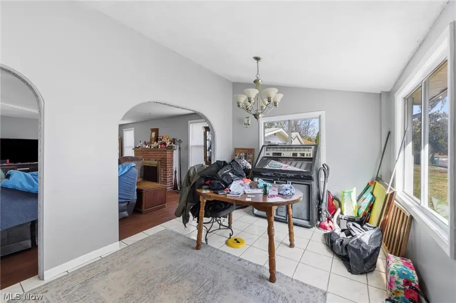 328 E 238th Street, Euclid, OH 44123 - #2