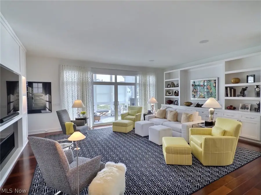 191 Bridgeport Way, Mayfield Heights, OH 44124 - #2