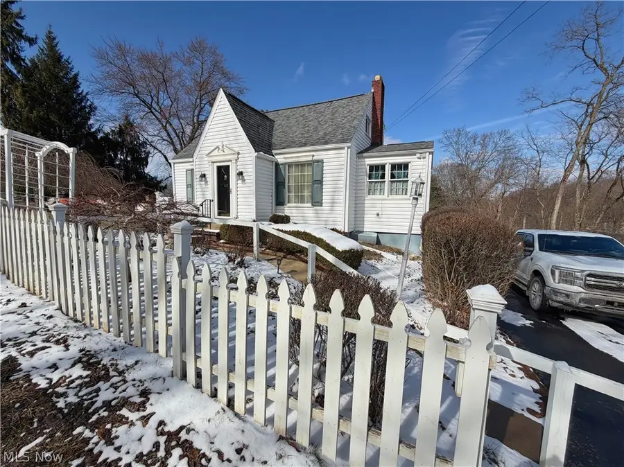 403 Burrows Avenue, East Liverpool, OH 43920 - #2