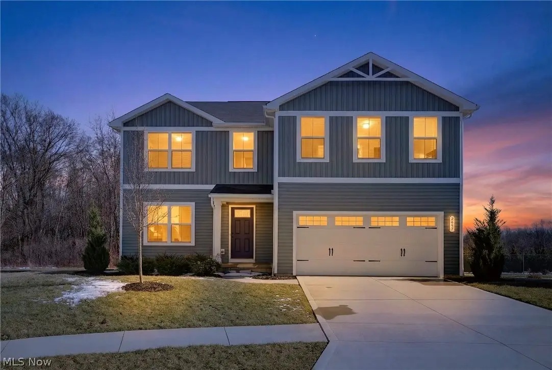 2457 Bishop Oval, Barberton, OH 44203 - #1