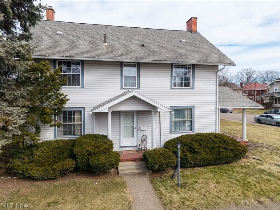 1445 15th Nw Street, Canton, OH 44703 - #3