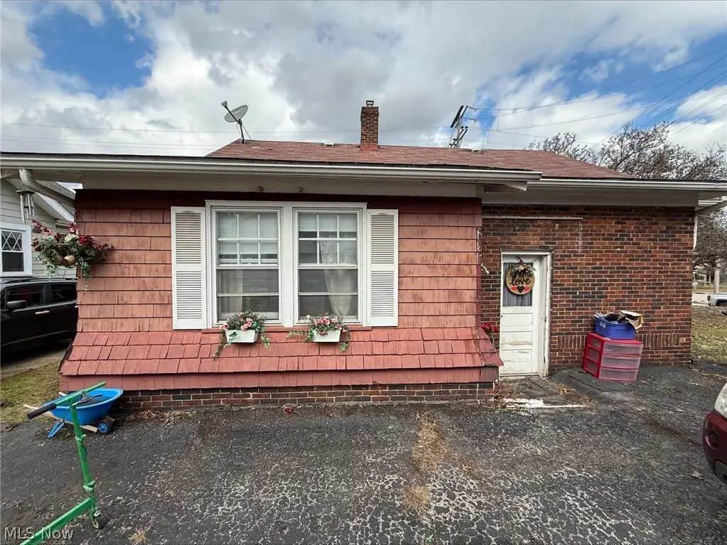 630 Munroe Falls Avenue, Cuyahoga Falls, OH 44221 - #1