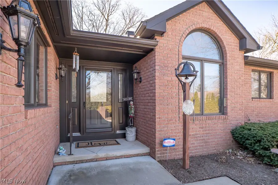 101 N Circle Drive, Canton, OH 44709 - #3