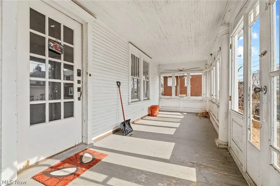 2811 5th Nw Street, Canton, OH 44708 - #3