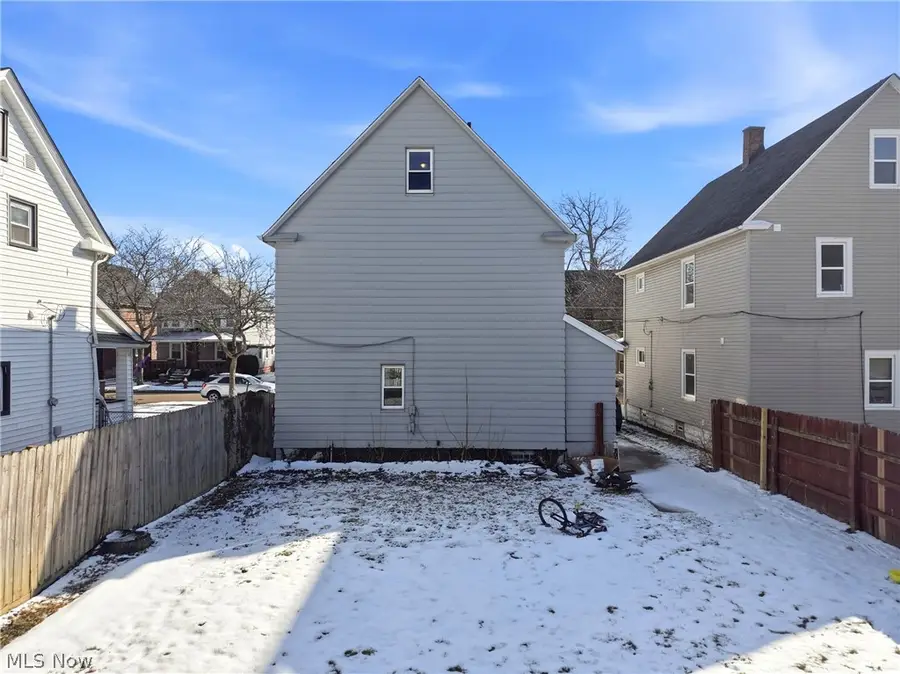 2064 Halstead Avenue, Lakewood, OH 44107 - #3