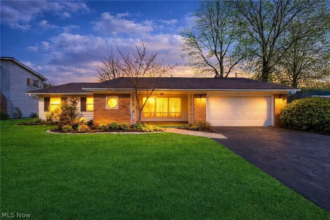 1215 Spruce Tree Lane, Amherst, OH 44001 - #1