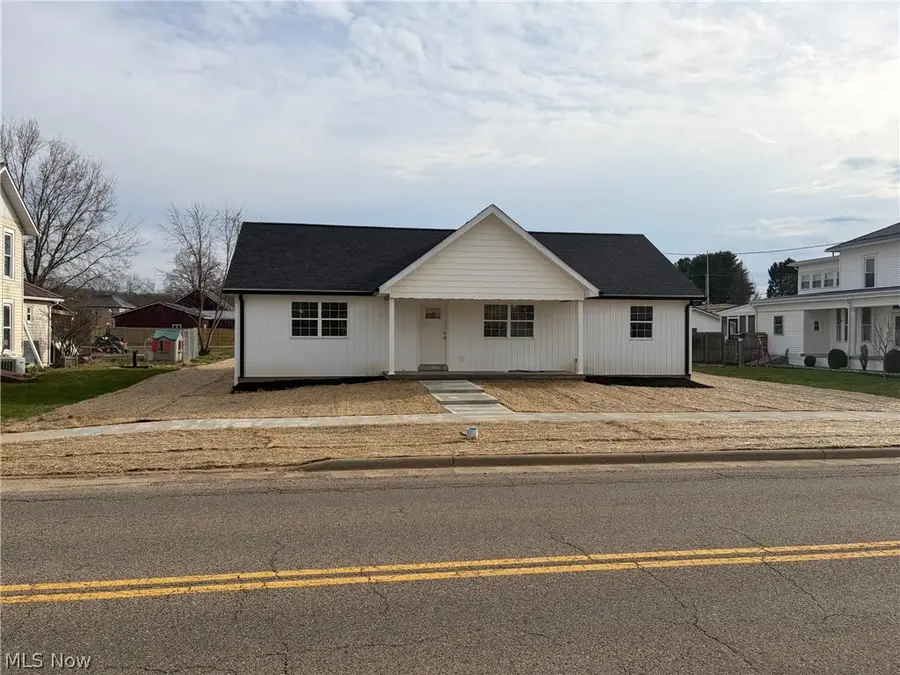 165 W 3rd Street, Frazeysburg, OH 43822 - #3