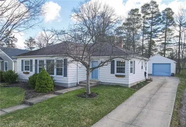 270 North Street, Chagrin Falls, OH 44022