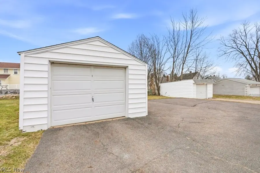 1119 Mount Vernon Avenue, Akron, OH 44310 - #3