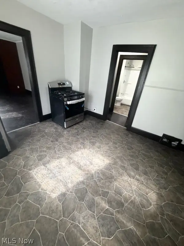 2179 W 106th Street, Cleveland, OH 44102 - #3