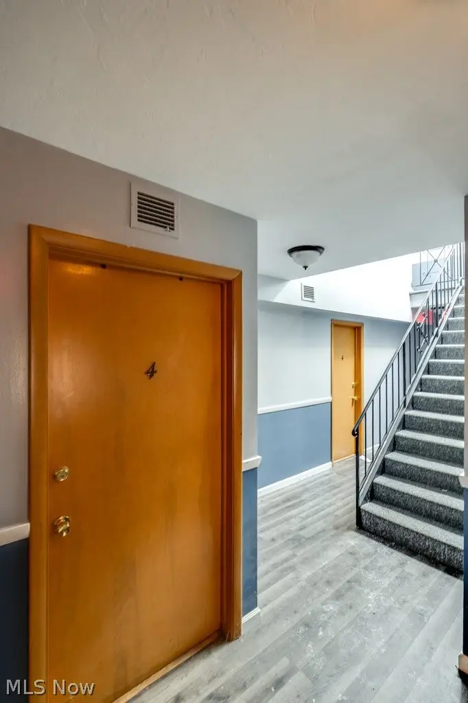 25600 Country Club Boulevard #4, North Olmsted, OH 44070 - #3