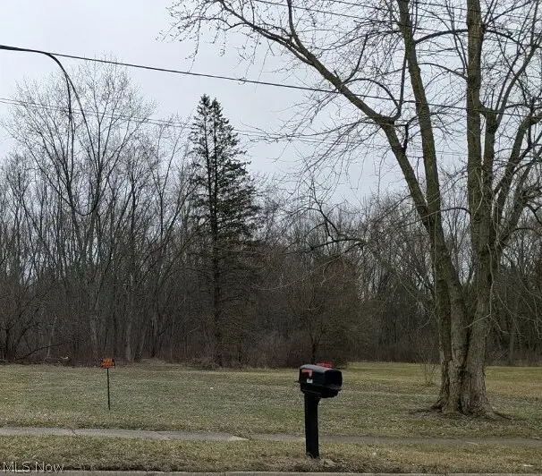 1653 Mohawk Drive, Akron, OH 44306 - #2