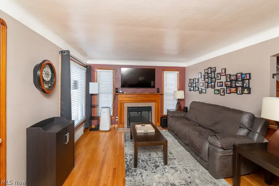 6365 Doncaster Avenue, Parma, OH 44129 - #3