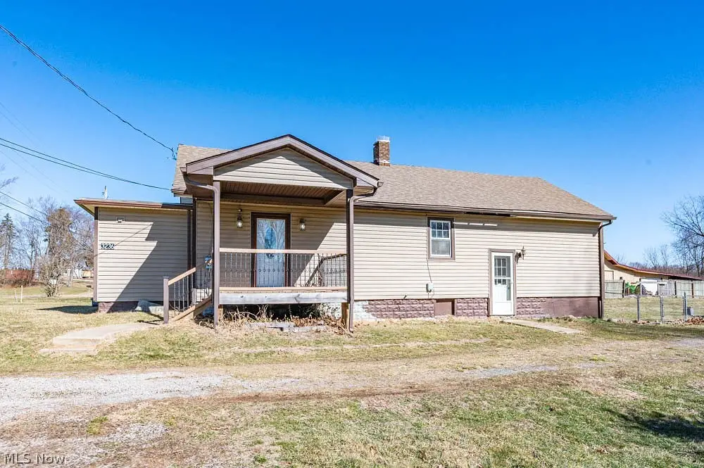 3236 Young Nw Avenue, Massillon, OH 44647 - #1