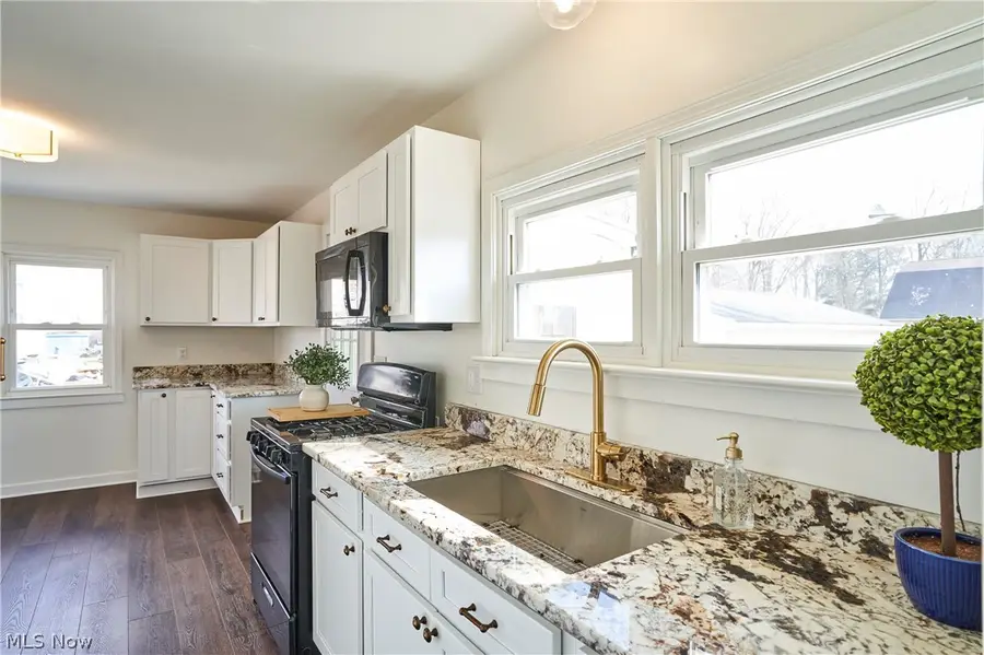 3248 State Nw Street, North Canton, OH 44720 - #3