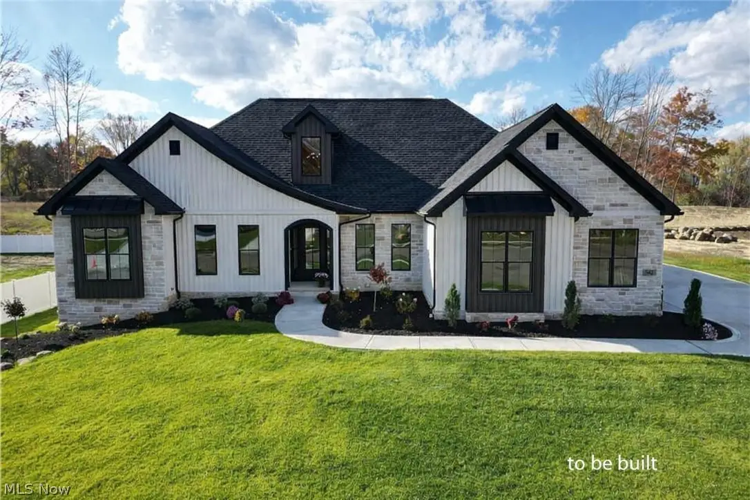 6579 Hathaway Road, Valley View, OH 44125 - #1