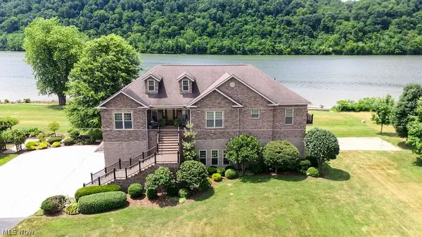 390 Powell Riverfront Road, St Marys, WV 26170