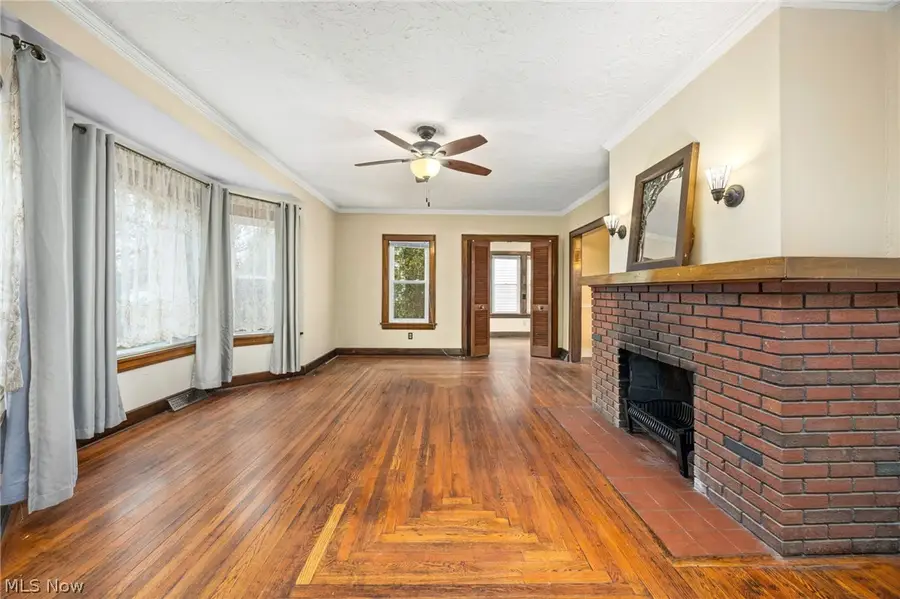 31 Medford Avenue, Akron, OH 44310 - #3