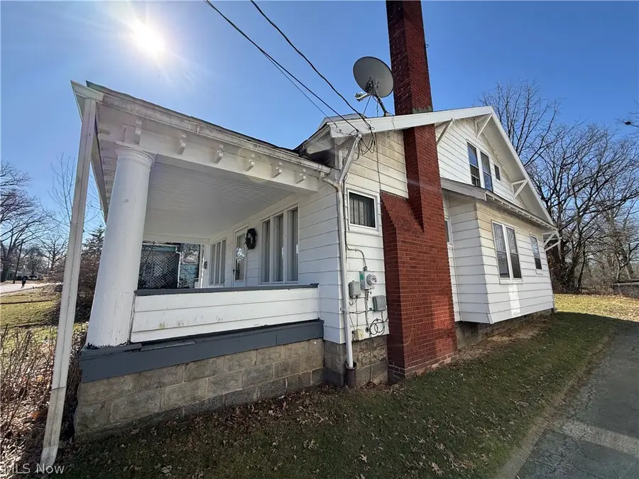 3412 Hudson Avenue, Youngstown, OH 44511 - #2