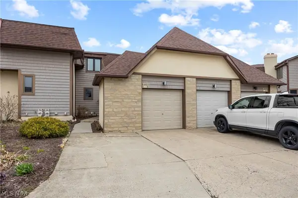 4613 Compass Rose #10, Vermilion, OH 44089