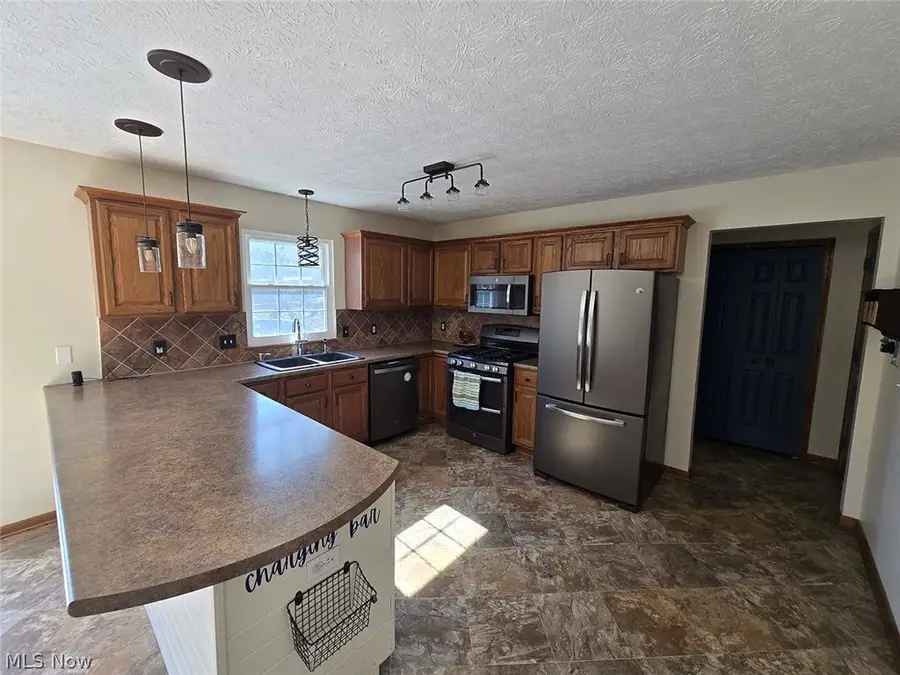 11866 Packets Nw Street, Canal Fulton, OH 44614 - #2