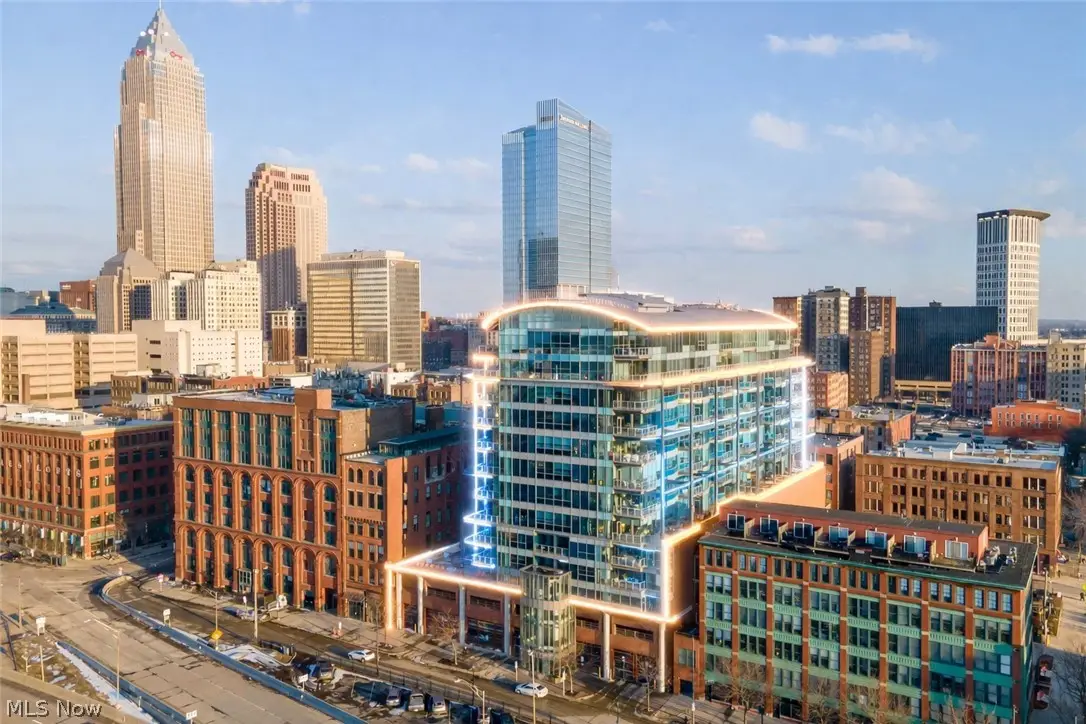 701 W Lakeside Avenue #803, Cleveland, OH 44113 - #1
