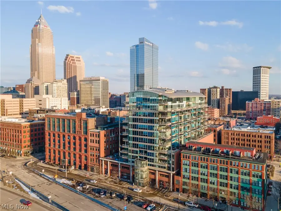 701 W Lakeside Avenue #803, Cleveland, OH 44113 - #2