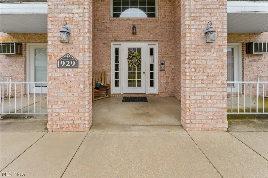 929 Auburn Hills Drive #1, Boardman, OH 44512 - #3