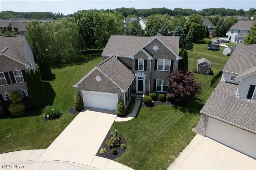 720 Jockeys Circle, Avon Lake, OH 44012 - #3
