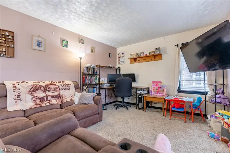 1716 Gibbs Ne Avenue, Canton, OH 44705 - #3