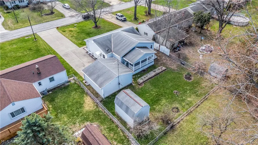 811 Tarry Lane, Amherst, OH 44001 - #2