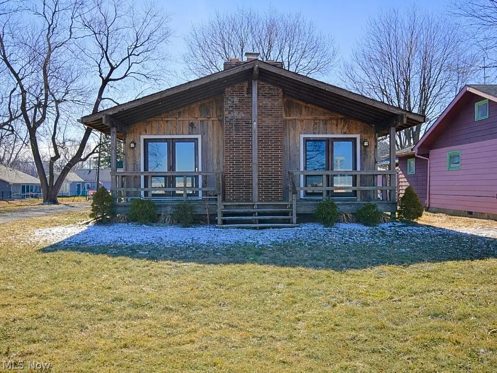 9090 Headlands Road, Mentor, OH 44060 - #1