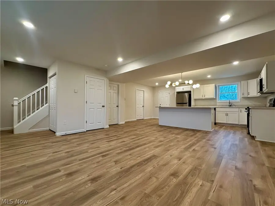 1581 Drexel Nw Avenue, Warren, OH 44485 - #2