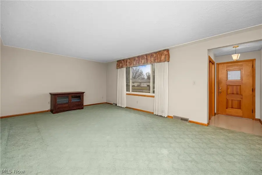 1820 W 36th Street, Lorain, OH 44053 - #3