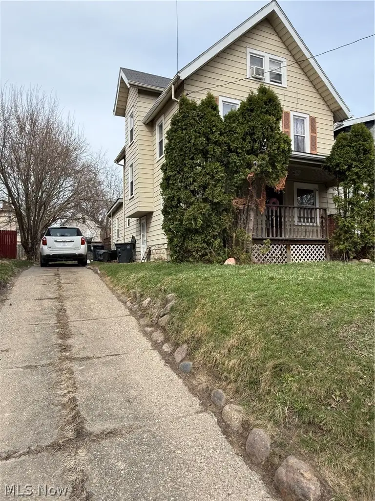 75 E Ido Avenue, Akron, OH 44301 - #2