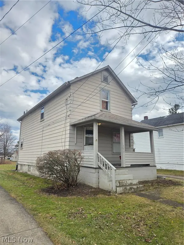 159 Piccadilly Street, Campbell, OH 44405