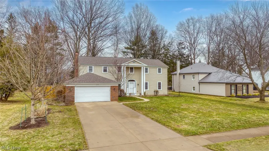 25684 Hidden Acres Drive, Westlake, OH 44145 - #2